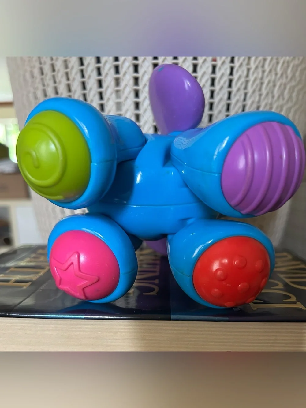 Fisher-Price Amazing Animals Blue Click & Clack Elephant.